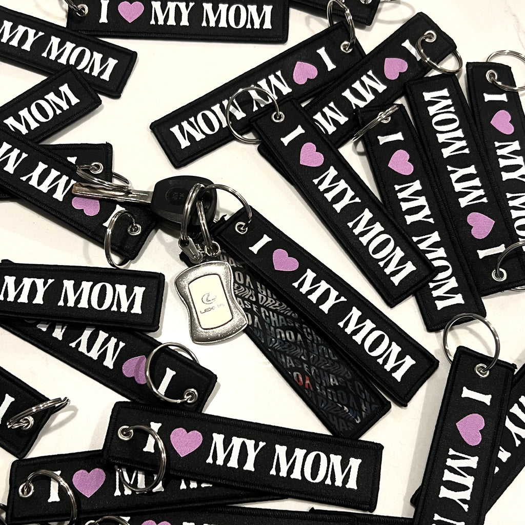 I ❤️ MY MOM KEYCHAIN